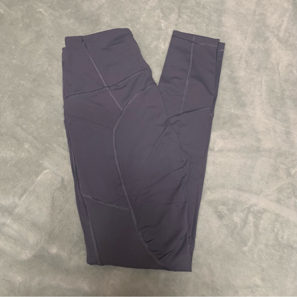 VICTORIA’S SECRET size small workout leggings